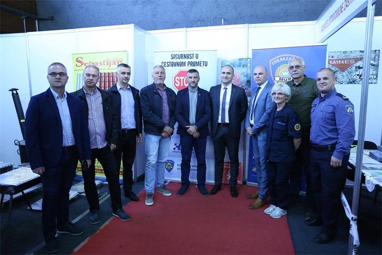 Slika /2019/22 Osječki jesenski sajam/FB_IMG_1570195951507.jpg